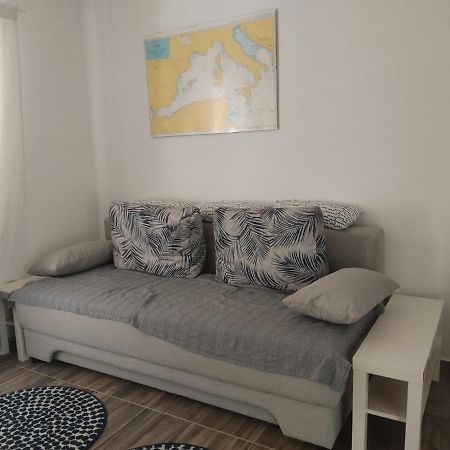 Levant, Cosy And Modern Apartment In Novalja Center Екстер'єр фото